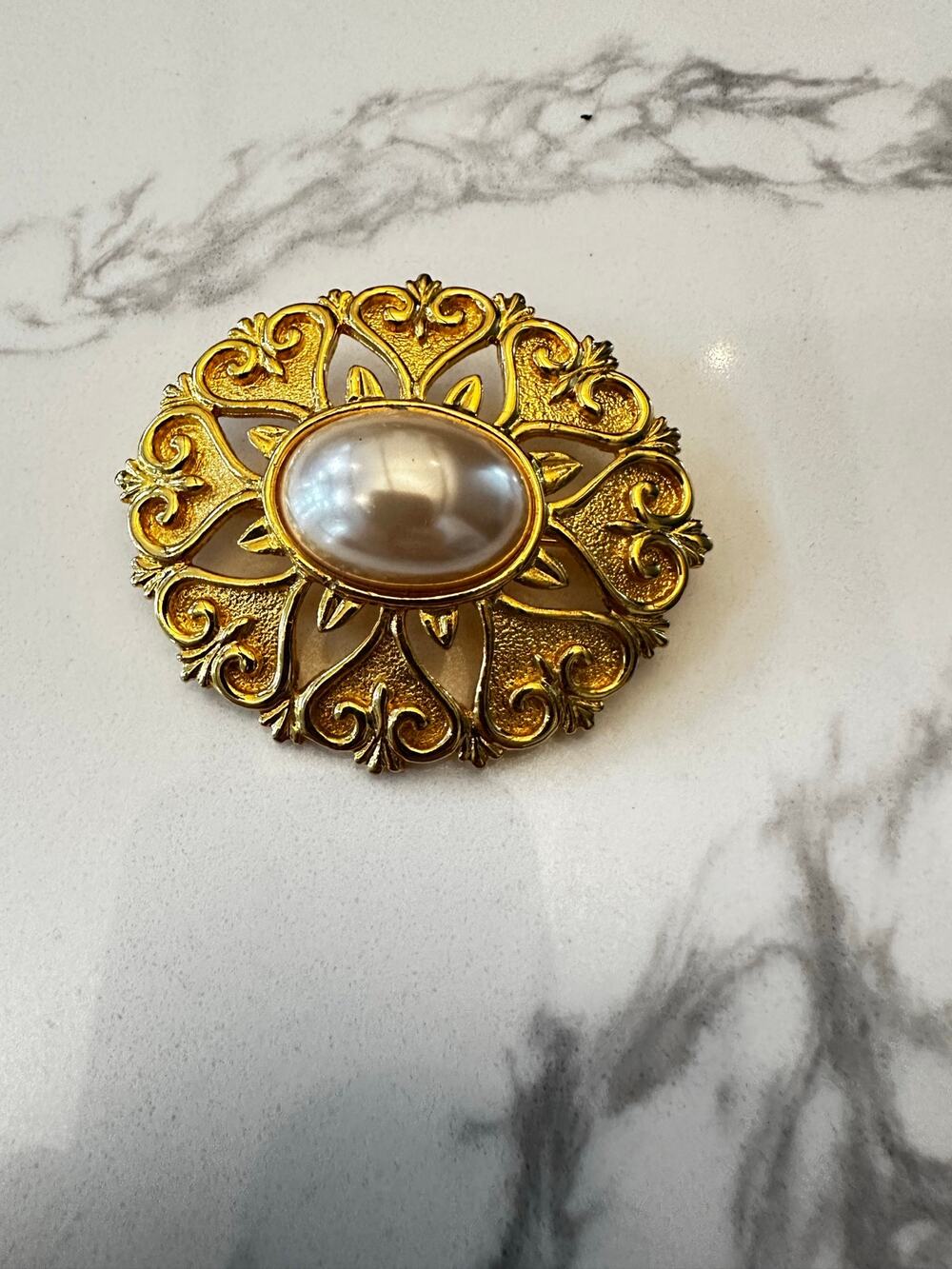 Vintage Lady Remington LR Gold Tone Faux Pearl Openwork Filigree Brooch Pin